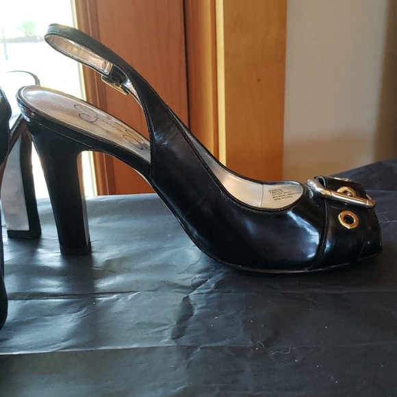 Open toe Jessica Simpson heels with buckle - Picture 2 of 6